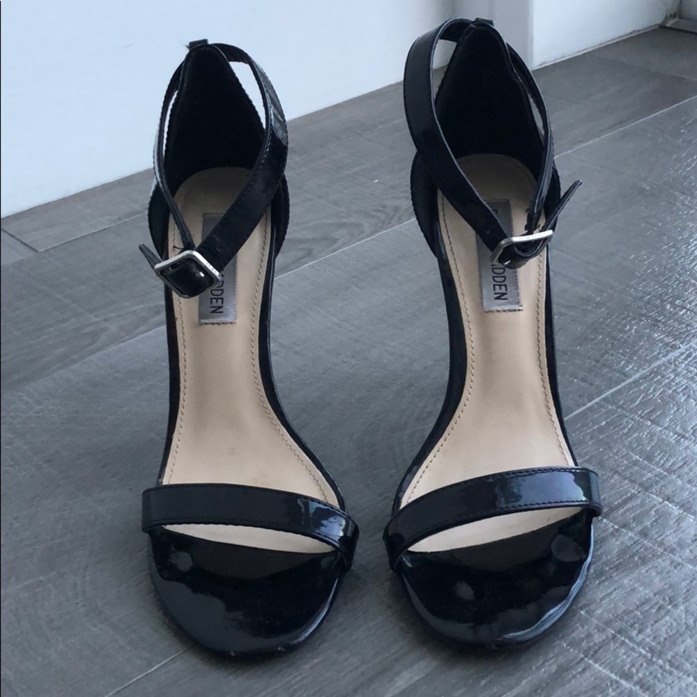 Steve Madden Black Patent Leather Heels, size 8